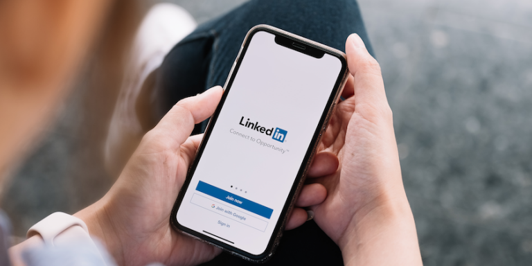 How to Create a LinkedIn Profile Recruiters Actually Read