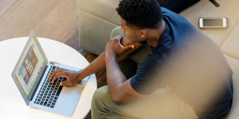 Reach Out: How to Connect with Someone on LinkedIn - Jobscan